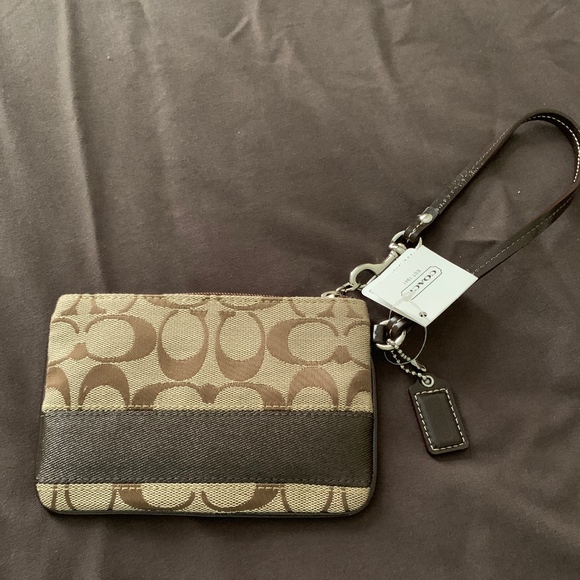 Coach Handbags - New Coach Wristlet